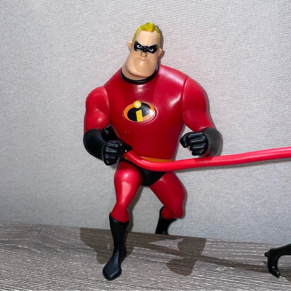 DISNEY PIXAR INCREDIBLES Mr. Incredible & Elastigirl Toy Figures Lot Of 2ea - Picture 3 of 5